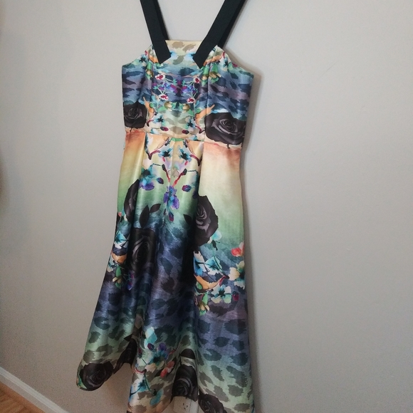 Mackenzie Mode Watercolor Dress Size 4 - Picture 4 of 8
